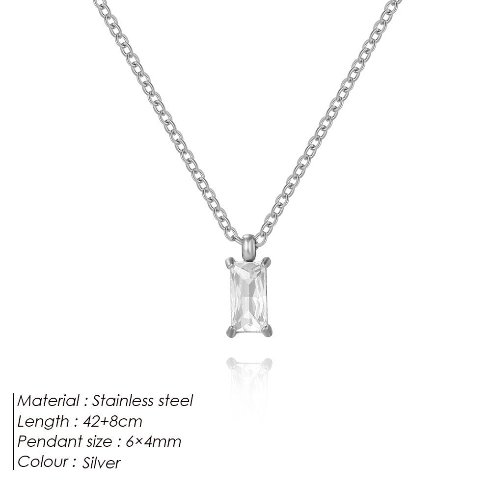 Elyora Avenne – Women’s Gold Necklace