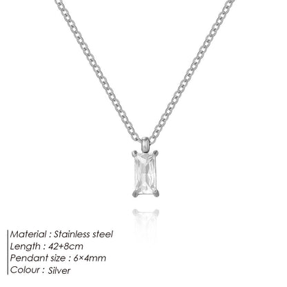 Elyora Avenne – Women’s Gold Necklace