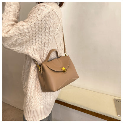handtasche, damentasche, ledertasche, elegante tasche, luxus tasche

